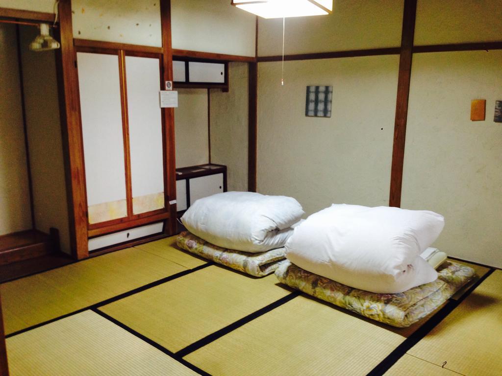 Guest House Yamashita-Ya Nanto Buitenkant foto