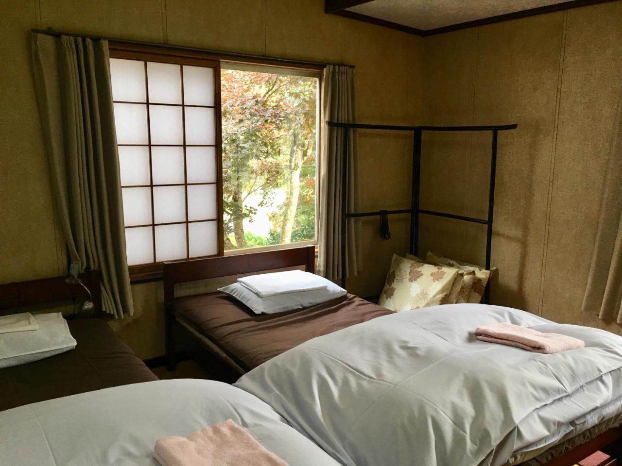 Guest House Yamashita-Ya Nanto Buitenkant foto